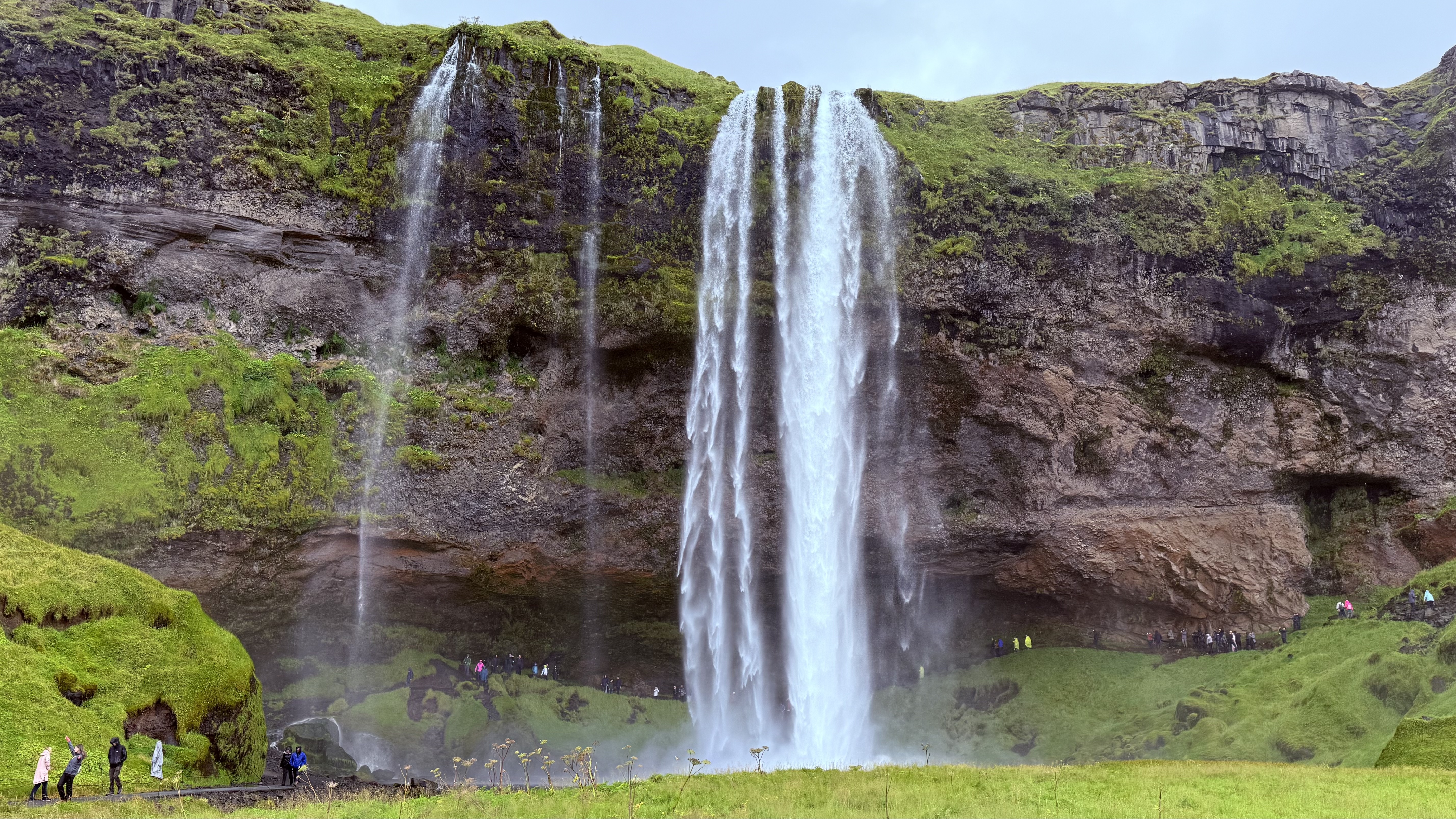 Seljalandsfoss waterfall cascading from a mossy cliff