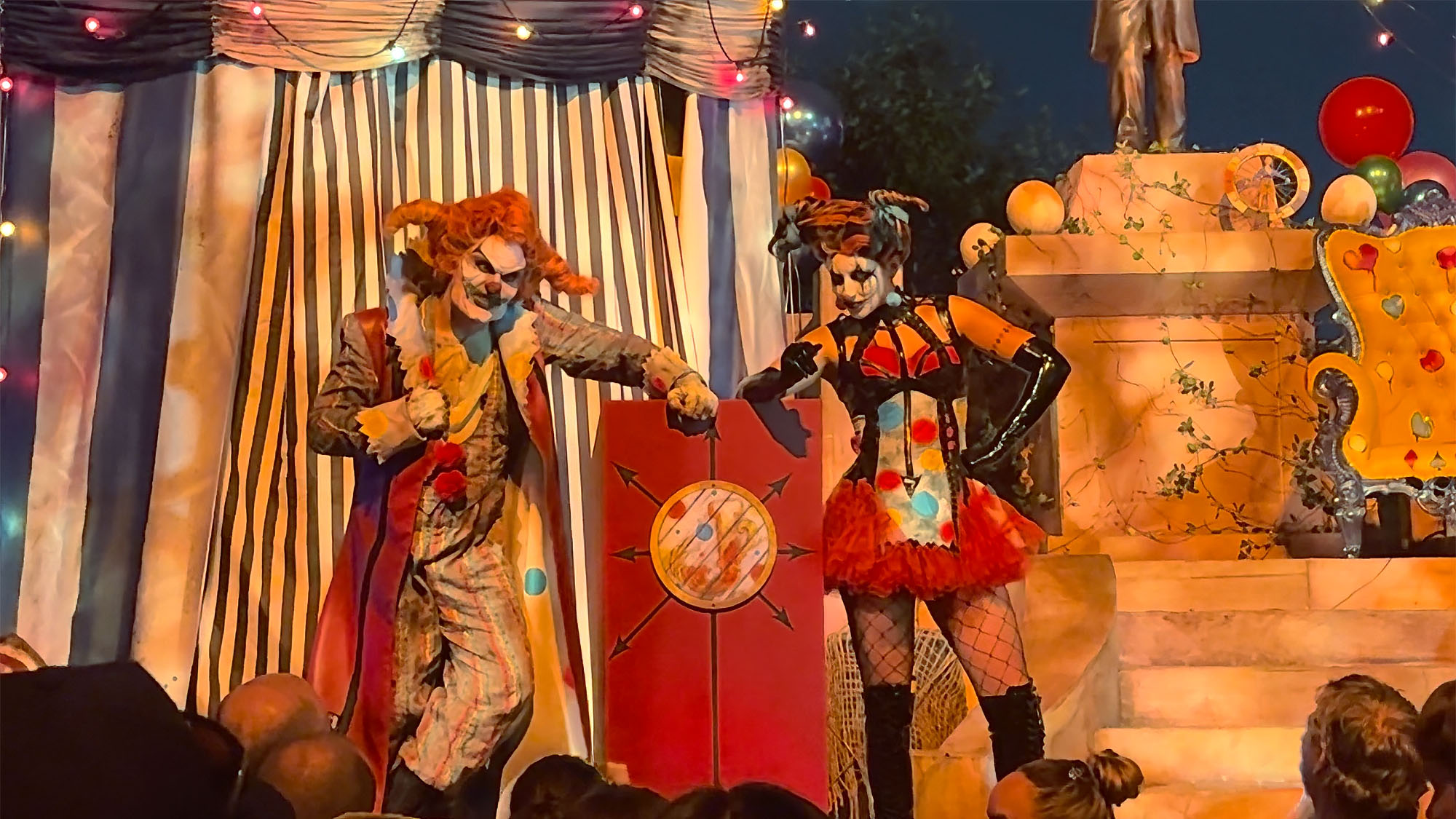 Scene from the Jack & Oddfellow: Chaos & Control house